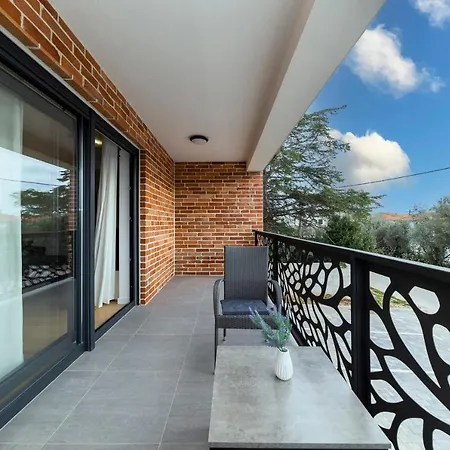 Marianne , Parking Free , 2 Bedroom & 2 Bathroom , Modern & Cozy Daire *