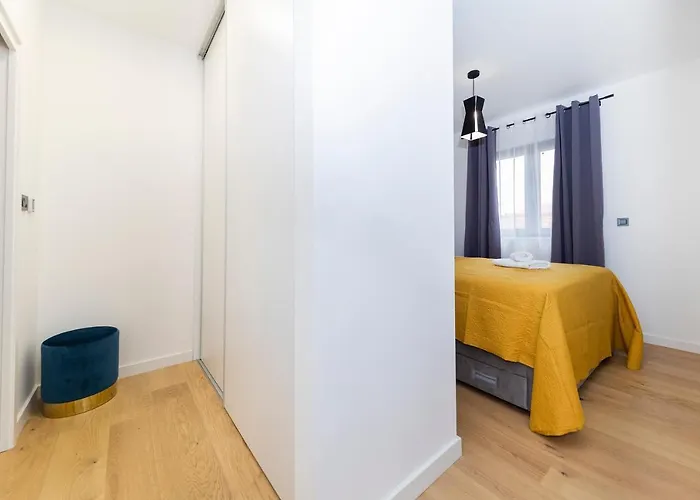 Daire Marianne , Parking Free , 2 Bedroom & 2 Bathroom , Modern & Cozy Zadar