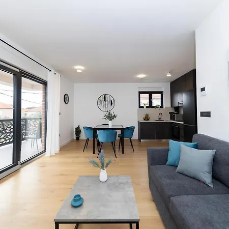 Marianne , Parking Free , 2 Bedroom & 2 Bathroom , Modern & Cozy Apartment Zadar